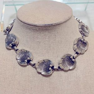 Silver vintage leaf necklace